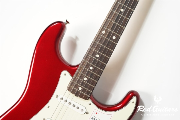 2023 COLLECTION MADE IN JAPAN HERITAGE 60S STRATOCASTER - Candy Apple Red 